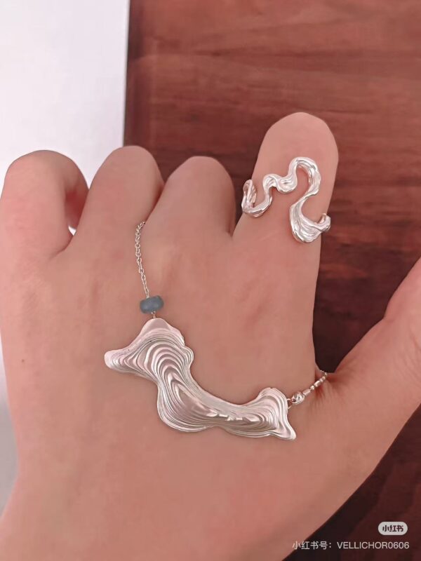 Gentle Moonlight Necklace